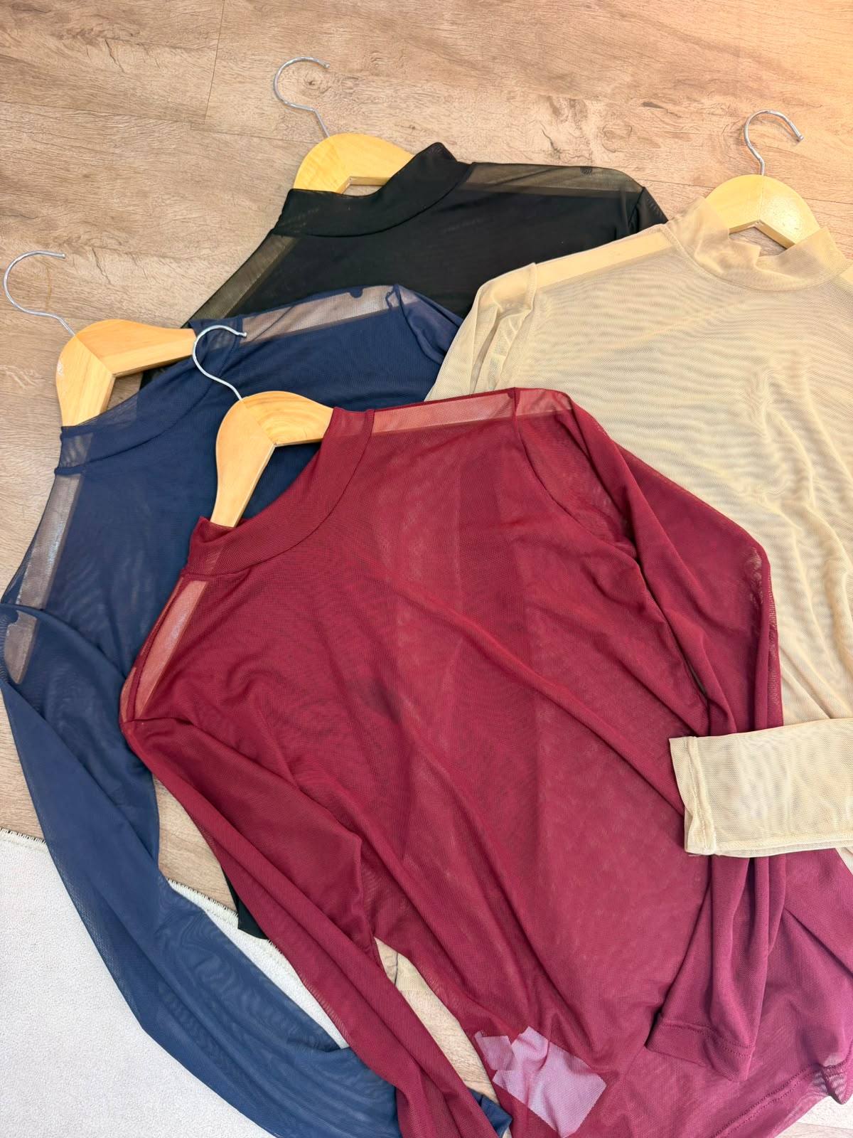 Blusa Tule Manga Longa
