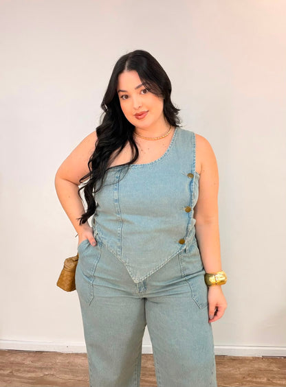 Conjunto Jeans Lavagem Sujinha com Cropped Assimétrico