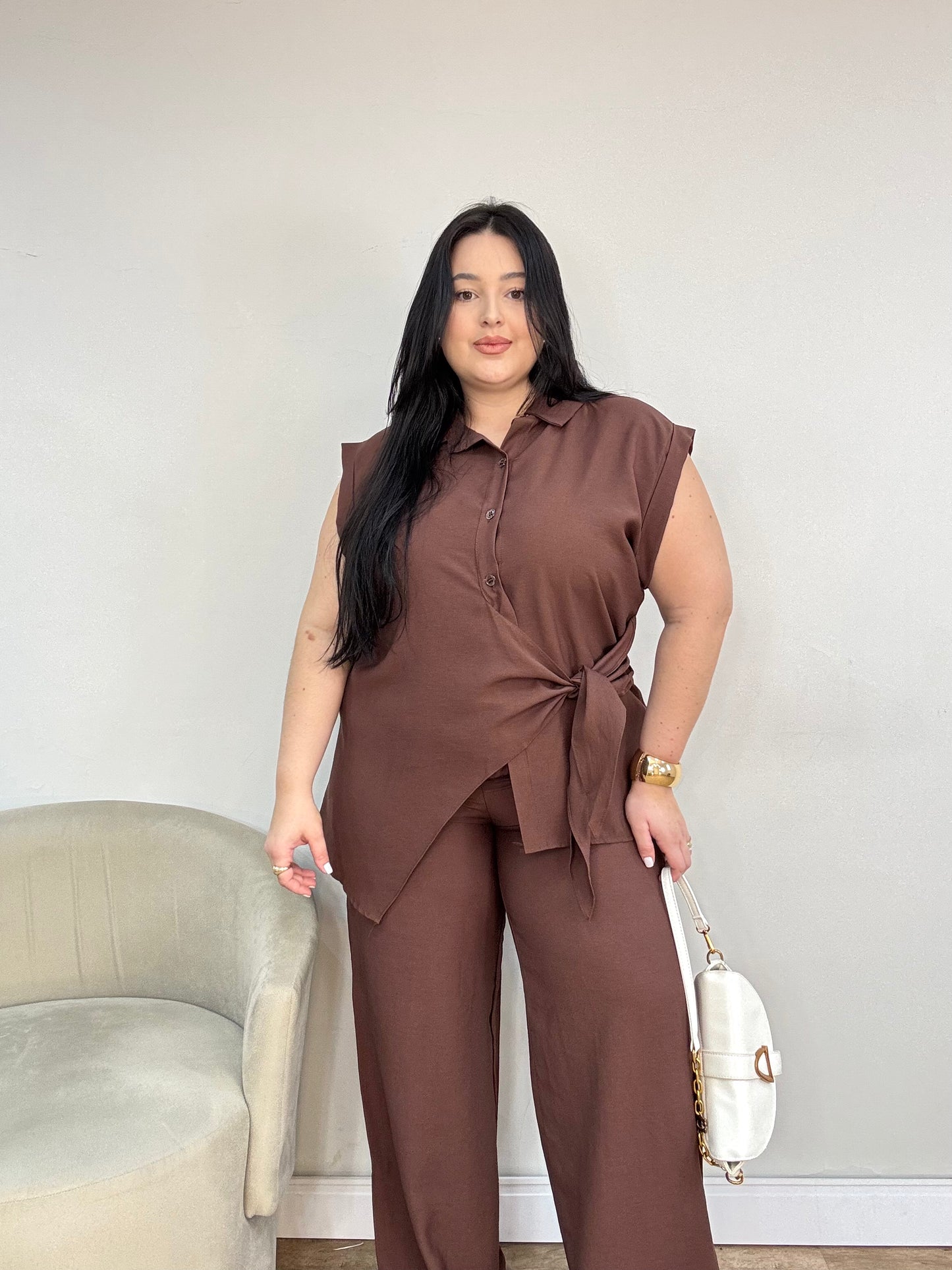 Conjunto Feminino em Marrant com Amarração Luana