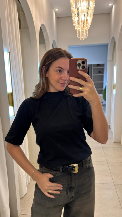 Blusa Feminina Gola Alta em Algodão Zara