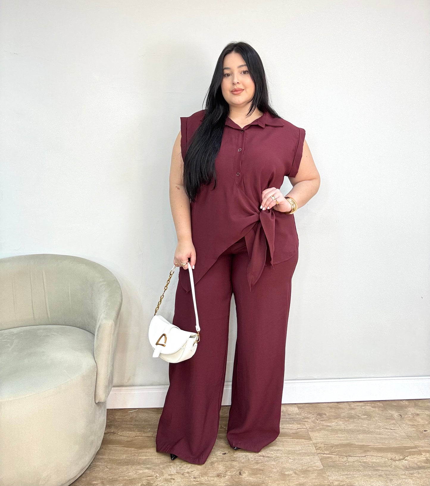 Conjunto Feminino em Marrant com Amarração Luana