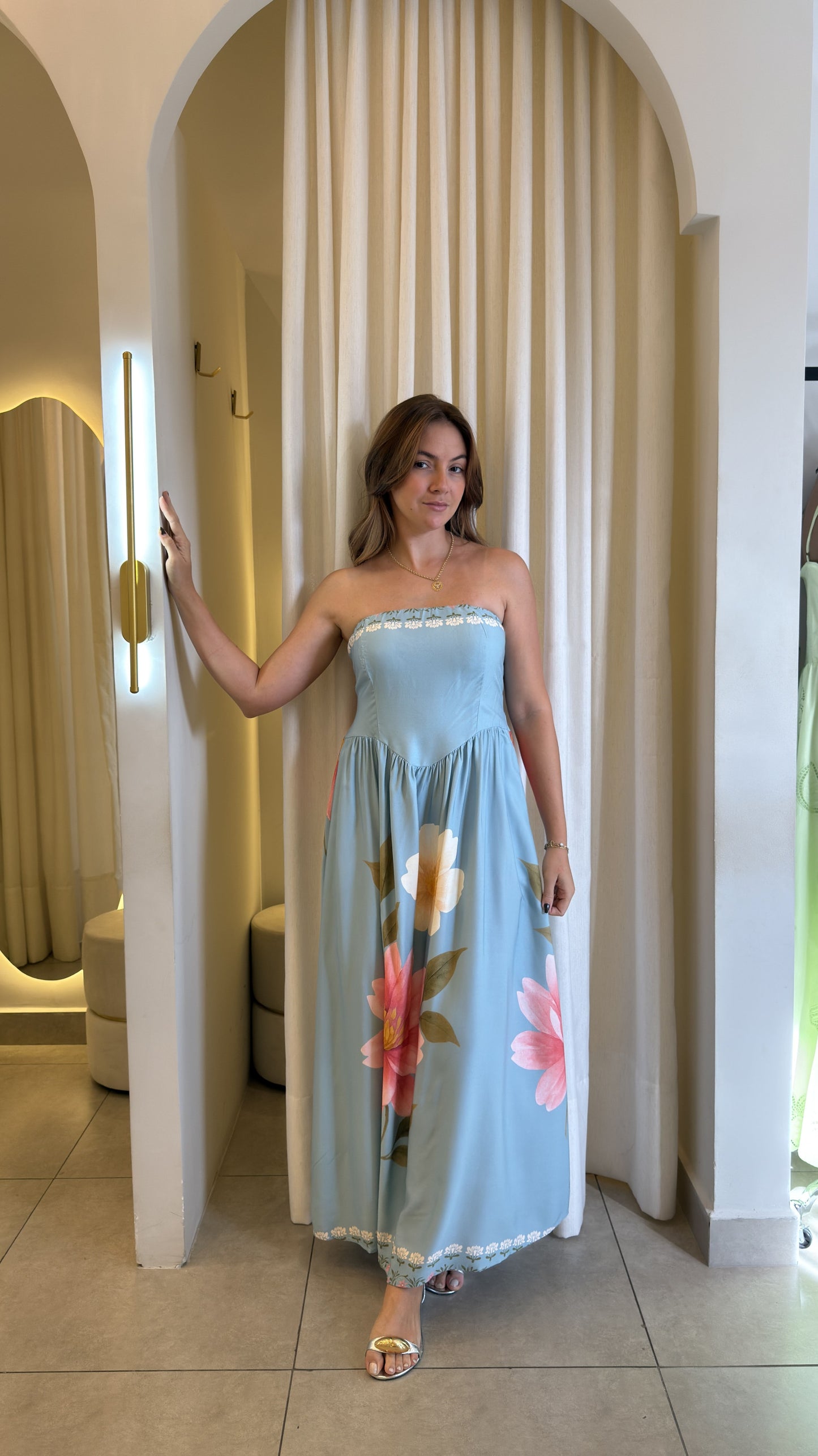 Vestido Tomara que Caia em Viscolinho Elegante Babi