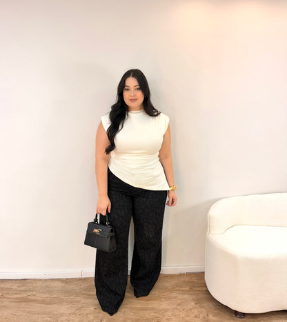 Calça Jeans Wide Leg Onça Preta