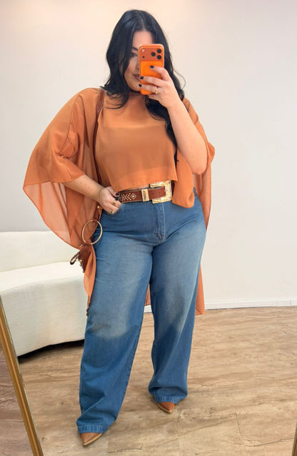 Blusa Capa em Tule