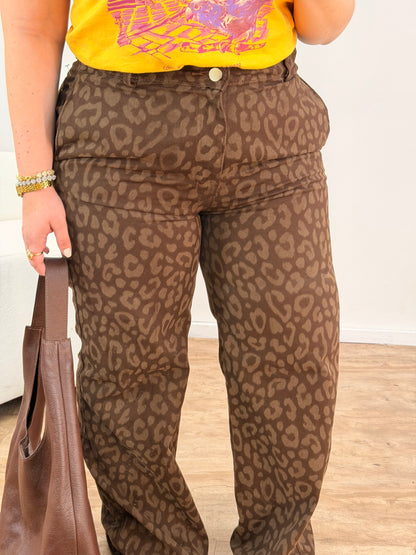 Calça Jeans Wide Leg Onça Marrom
