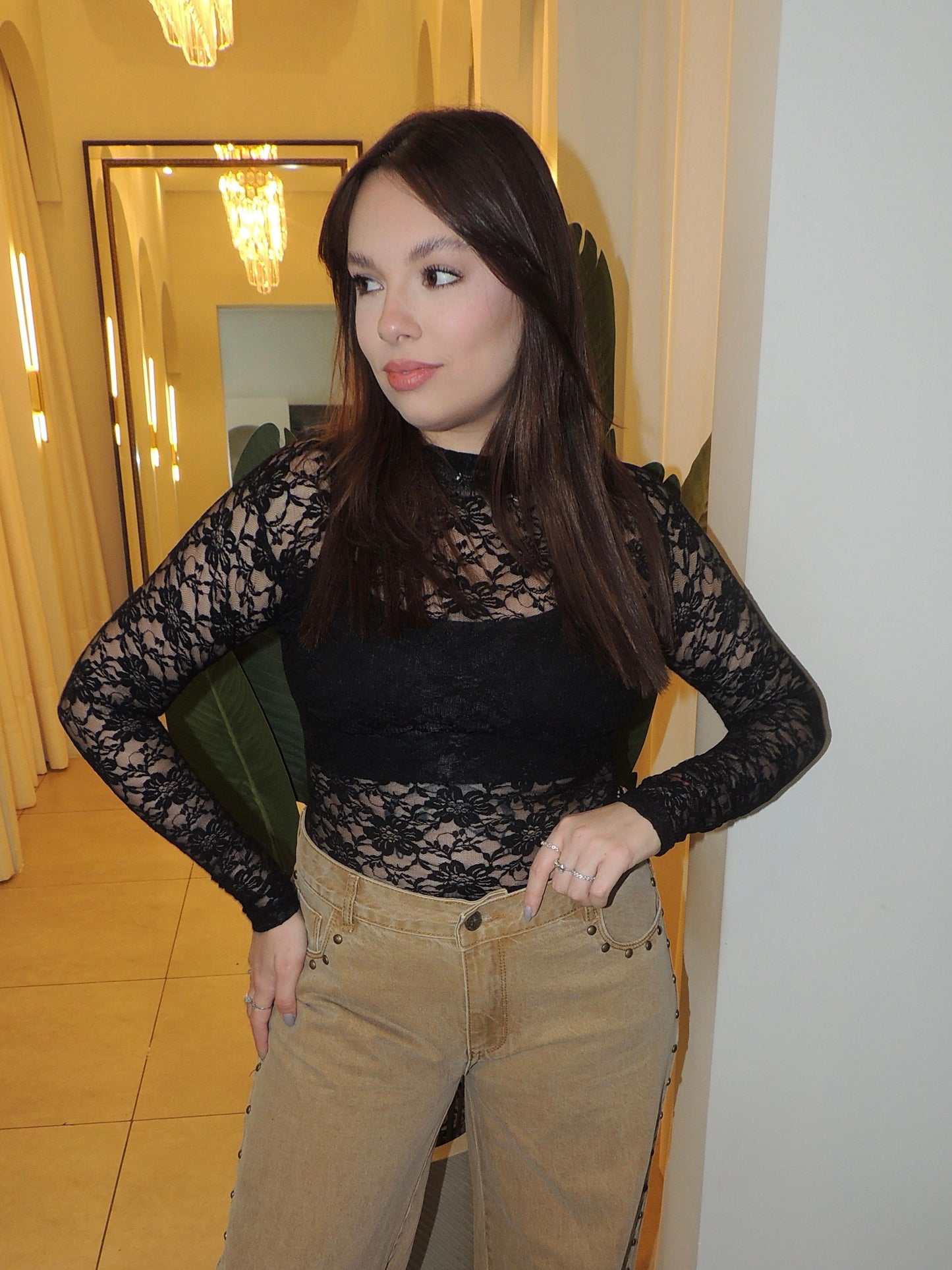 Blusa Segunda Pele em Renda Floral