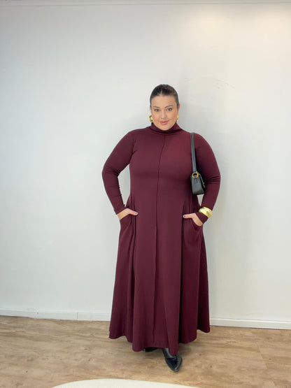 Vestido Canelado de Gola e Manga Longa em Tecido Premium