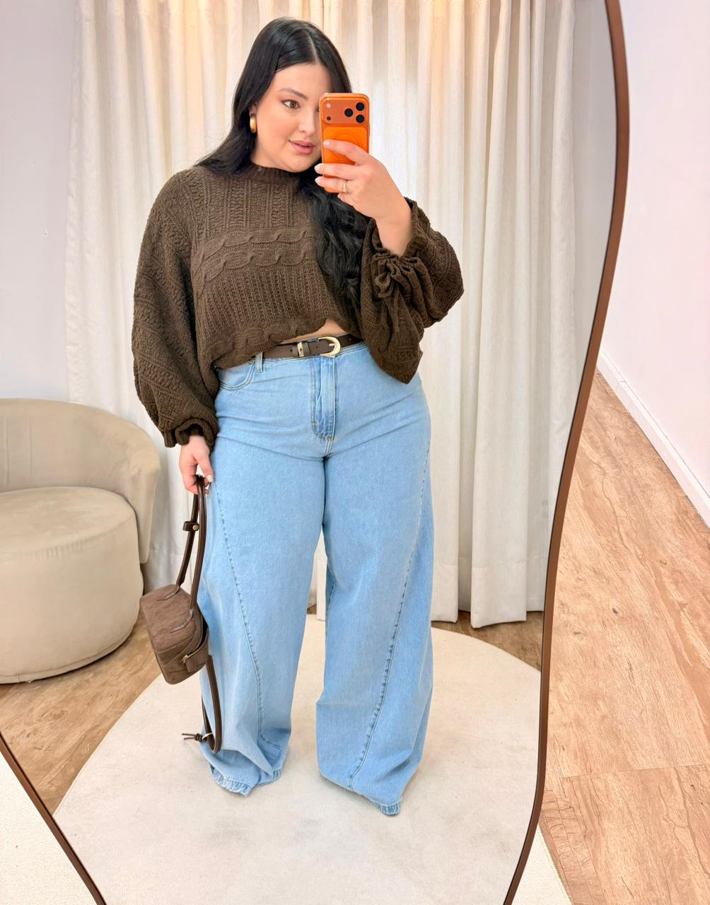 Calça Wide Leg Recortes