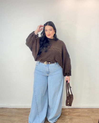 Calça Wide Leg Recortes