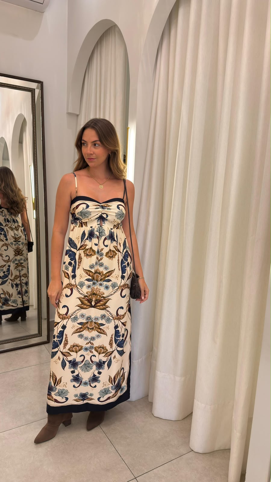 Vestido Cropped Floral Maye