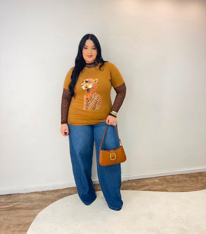 T-Shirt Over Tigresa