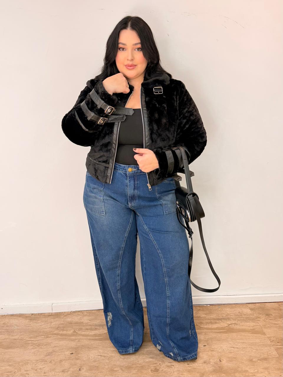 Calça Jeans Wide Leg Sujinha com Bolso Faca