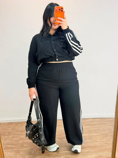 Conjunto Esportivo de Calça e Jaqueta Faixas
