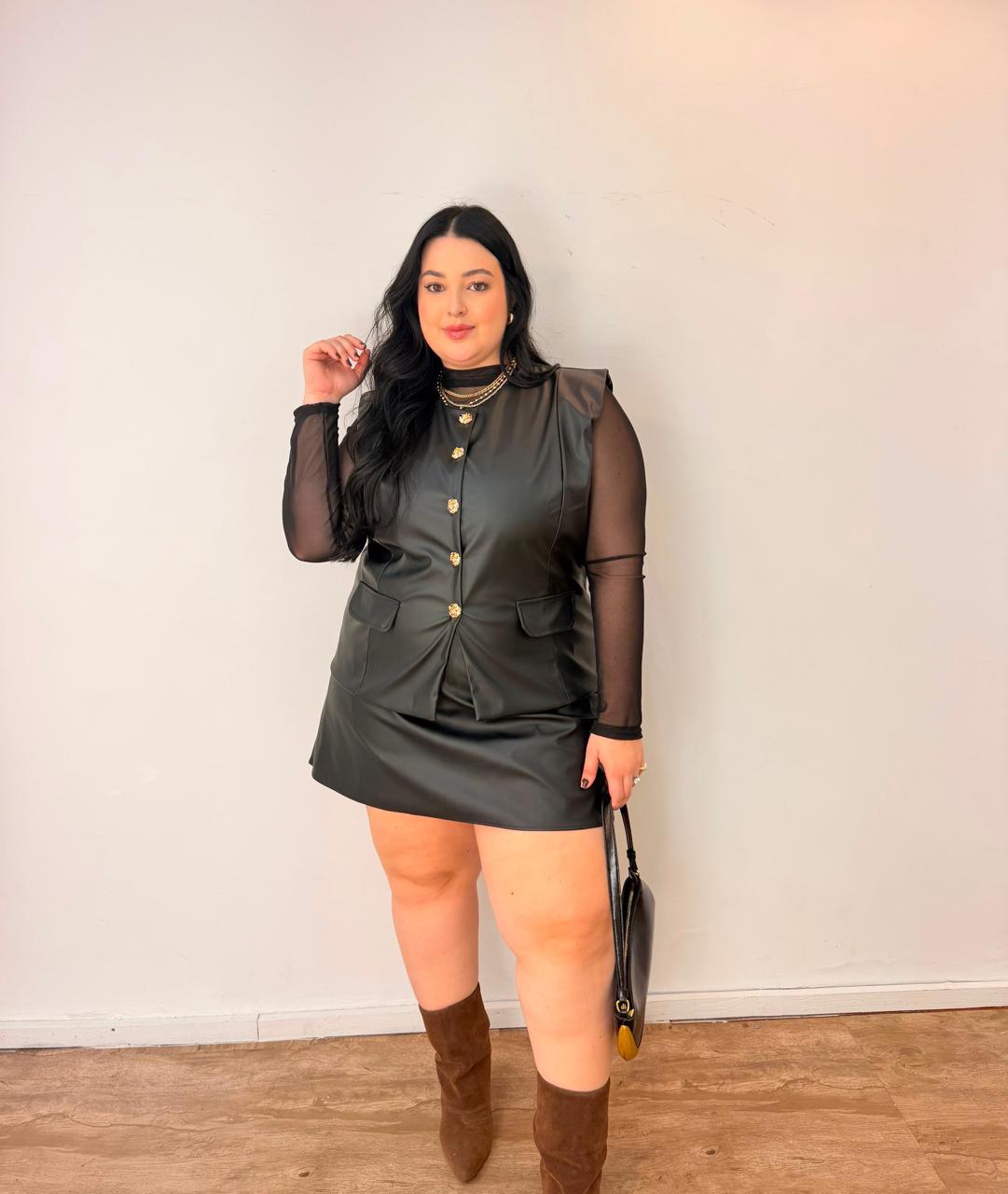 Conjunto Colete Alongado em Couro Alice