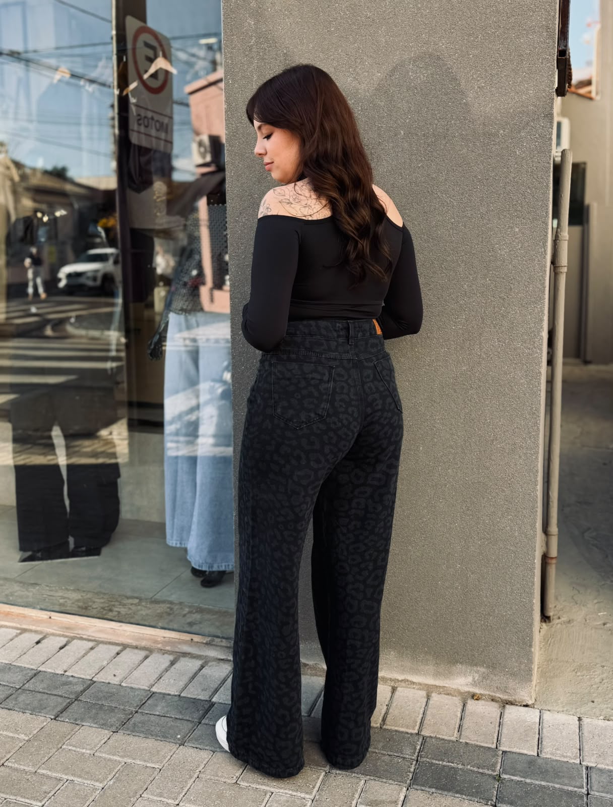 Wide Leg Jeans Onça Black - Pré Venda