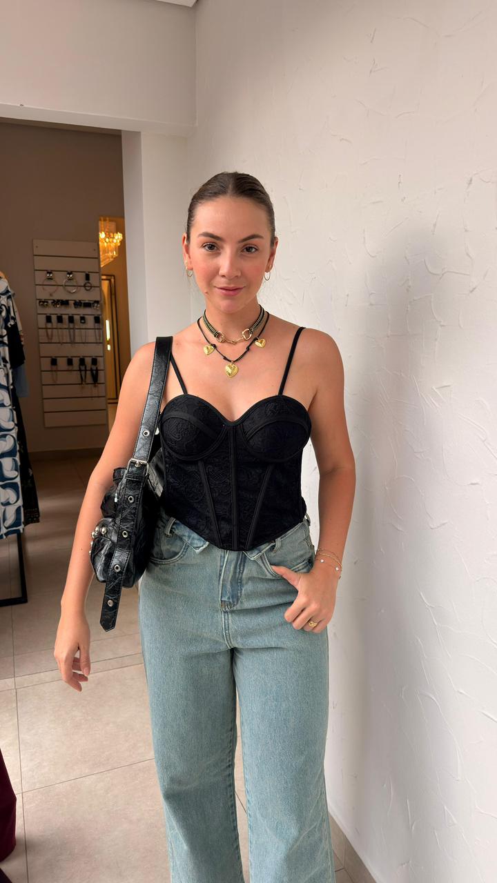 Corselet em Renda
