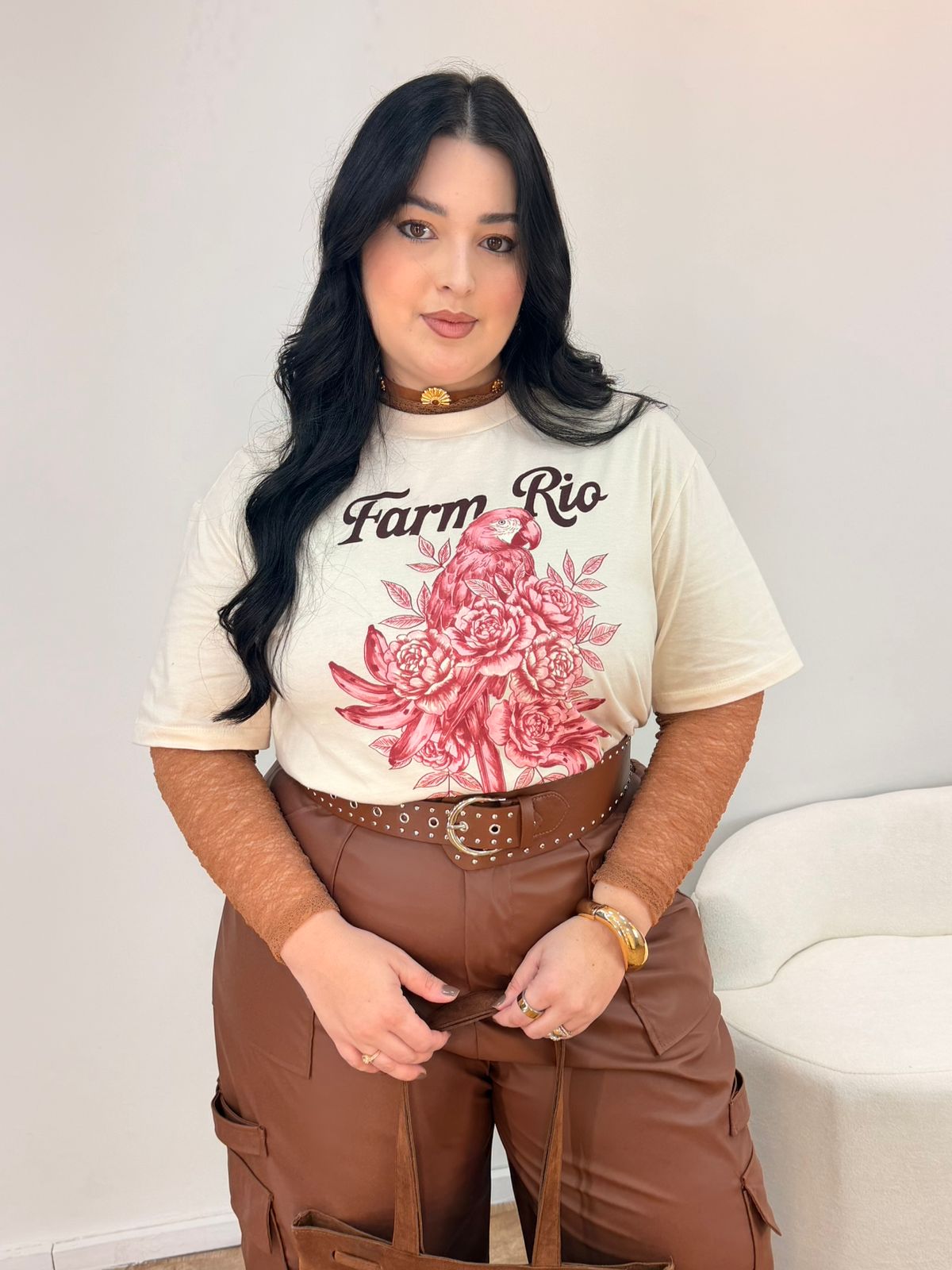 T-Shirt Média Arara em Flores Farm