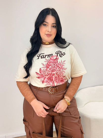 T-Shirt Média Arara em Flores Farm