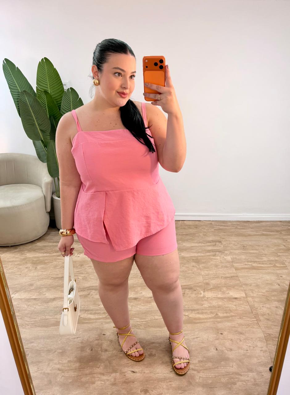 Conjunto com Blusa e Short em Marrante Laila