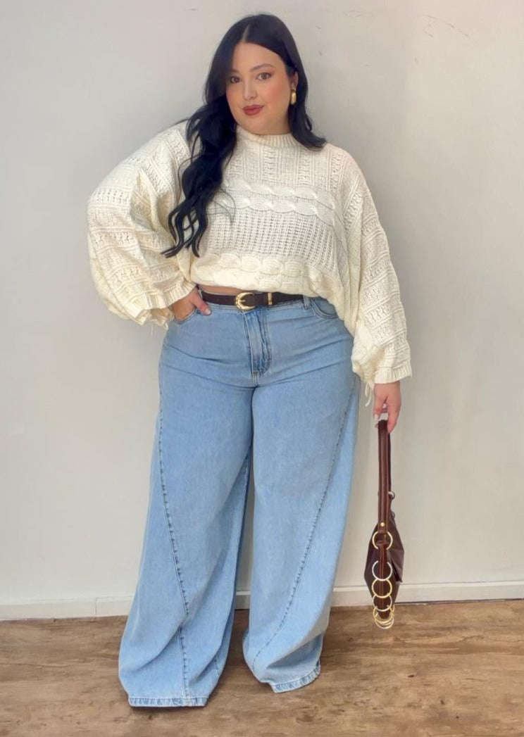 Calça Wide Leg Recortes