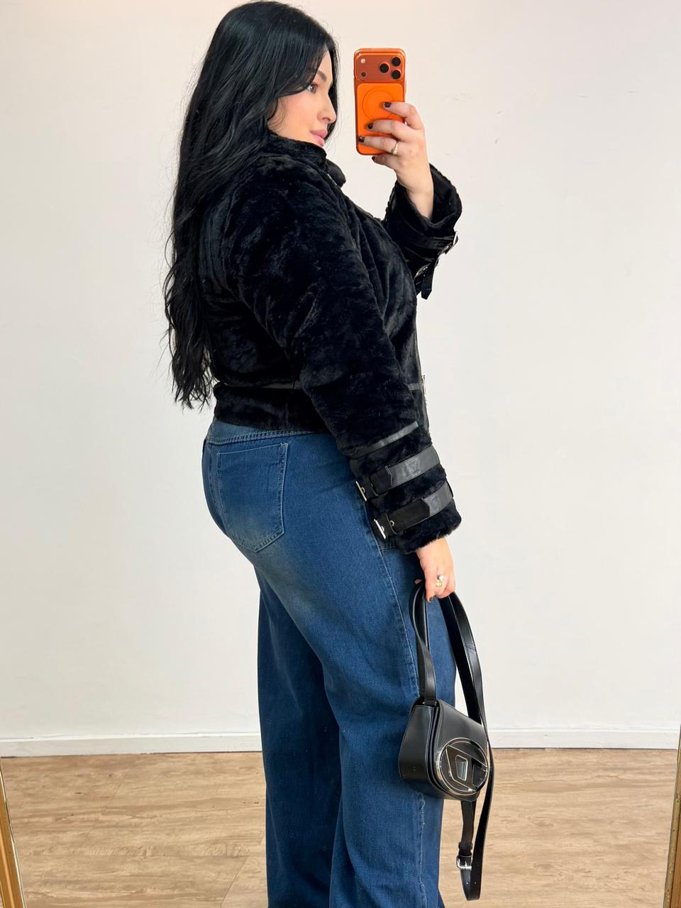 Calça Jeans Wide Leg Sujinha com Bolso Faca