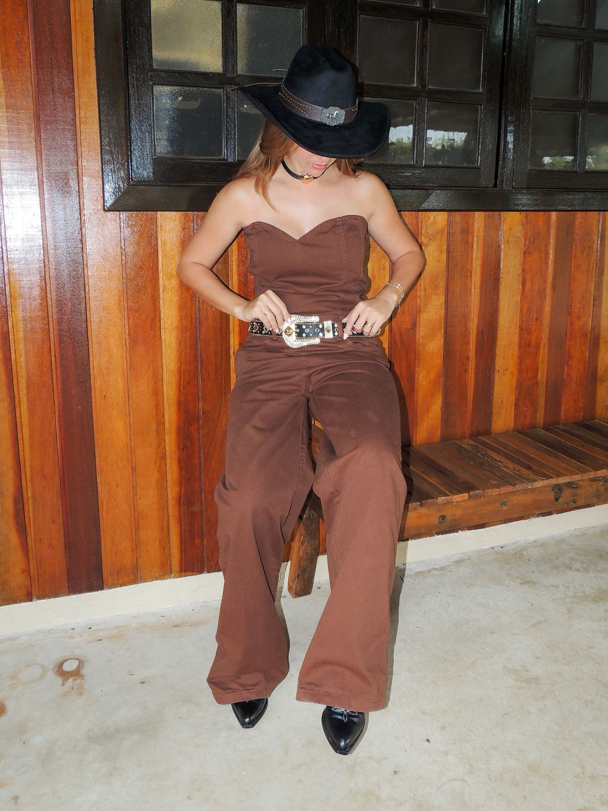 Macacão Jeans Tomara que Caia Marrom