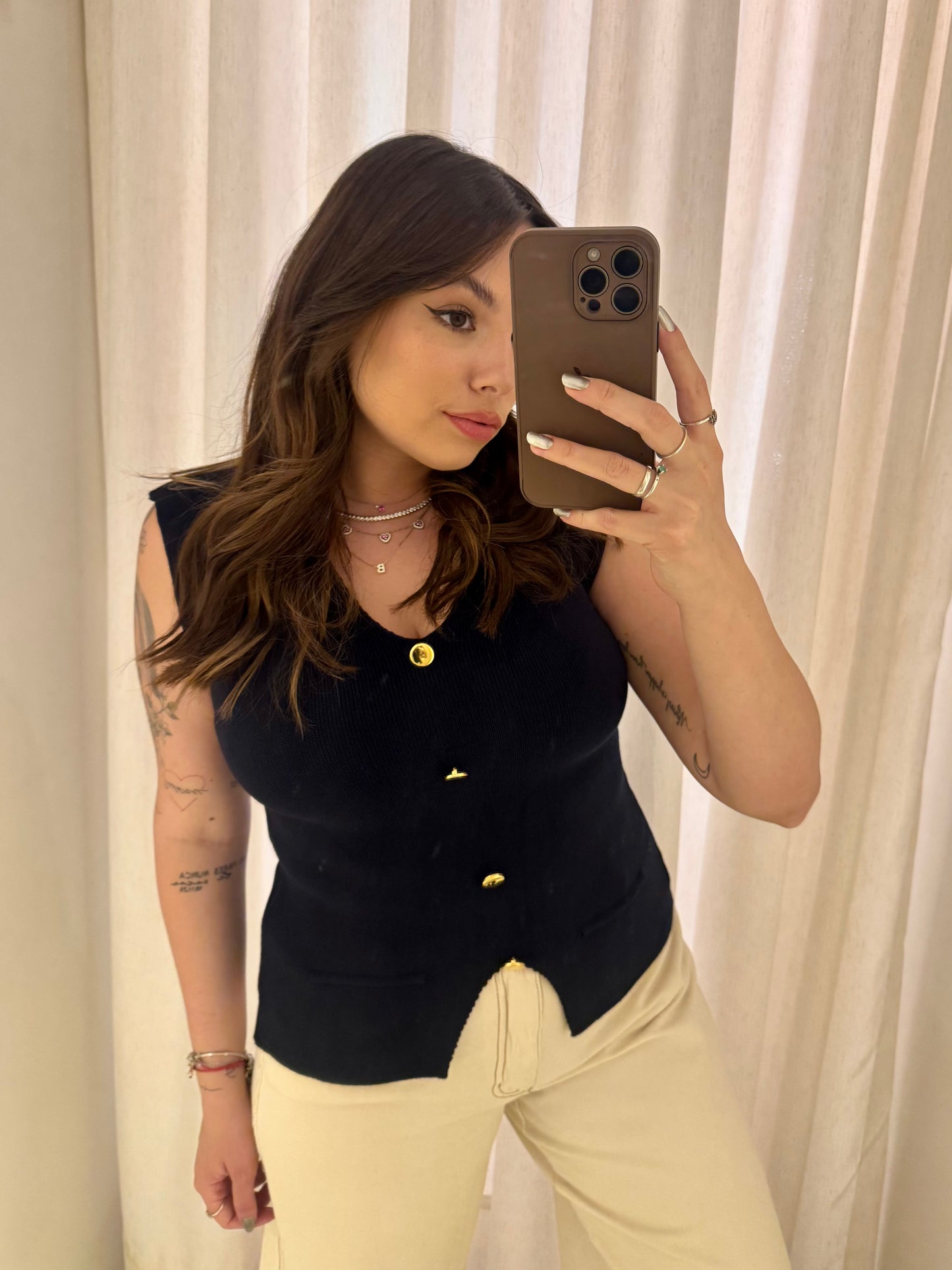 Colete Feminino em Tricô Versátil e Elegante