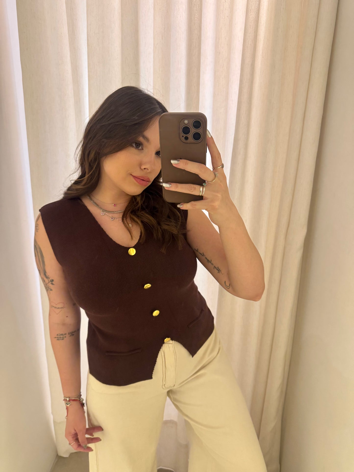 Colete Feminino em Tricô Versátil e Elegante