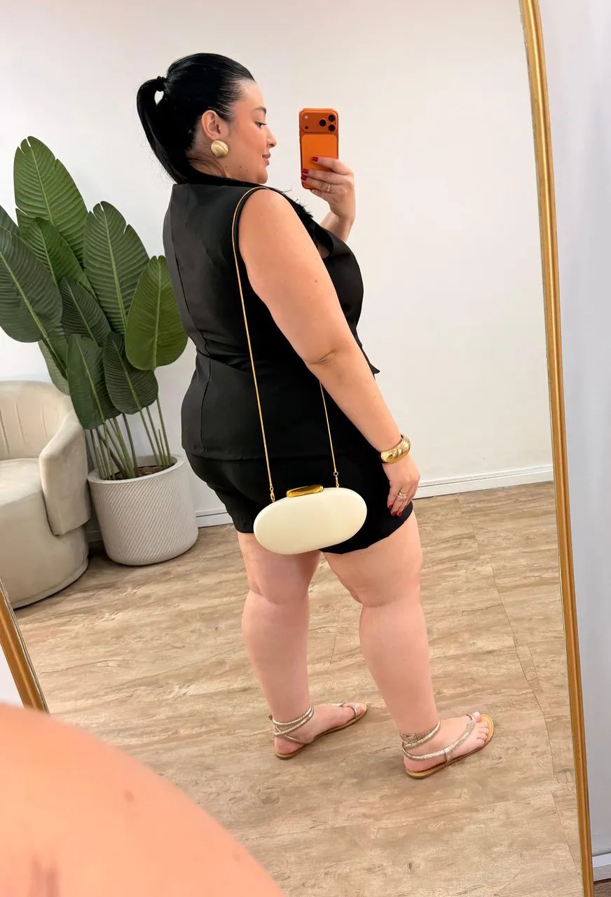 Conjunto de Alfaiataria com Colete e Short Estruturado Fernanda