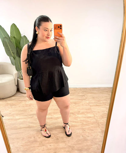 Conjunto com Blusa e Short em Marrant Laila