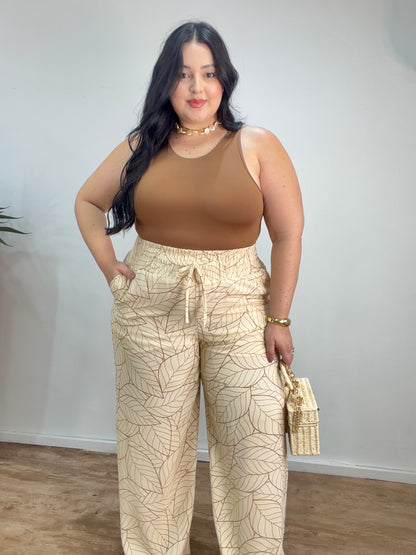 Calça Pantalona Feminina em Crepe Elegante Ruti Preto Amarela