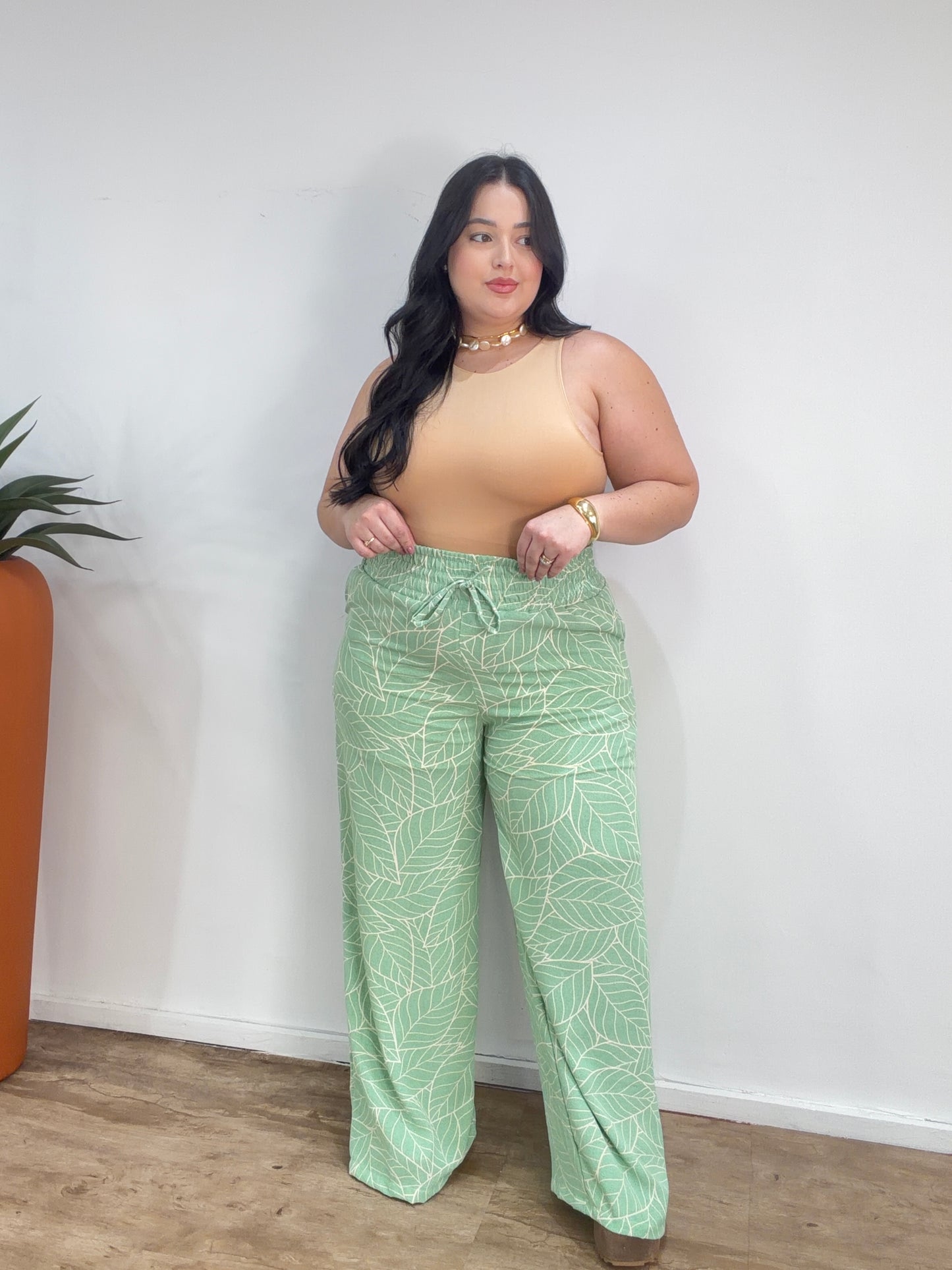 Calça Pantalona Feminina em Crepe Elegante Ruti Verde