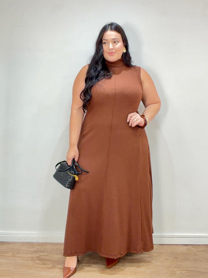 Vestido Canelado de Gola em Tecido Premium
